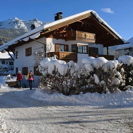Ferienwohnungen Kir Royal Krün Exteriör bild